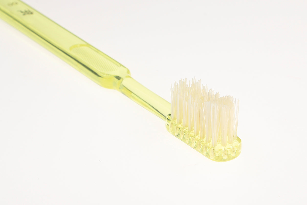 NO60 ややかため歯ブラシ 白豚毛4列 – 藤本虎